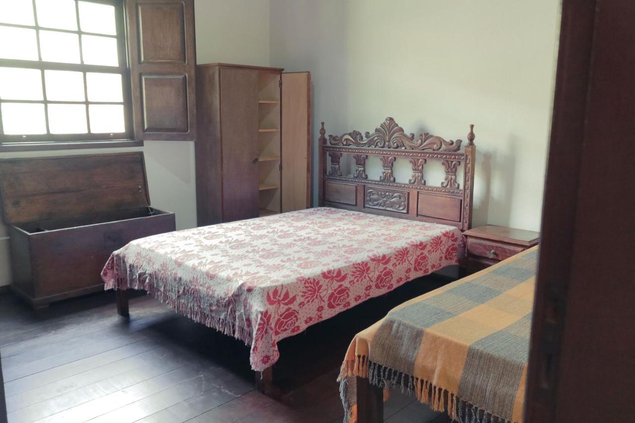 Em Tiradentes, Minas Gerais, Casa Tipica E Espacosa Em Terreno Arborizado Exterior photo