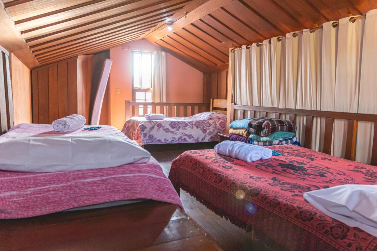 Em Tiradentes, Minas Gerais, Casa Tipica E Espacosa Em Terreno Arborizado Exterior photo